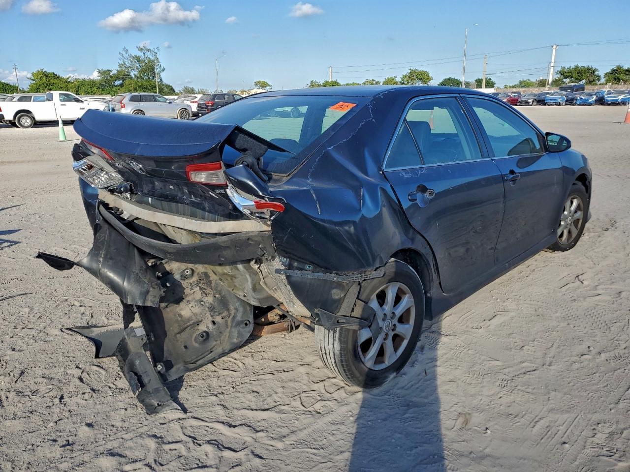 2012 TOYOTA CAMRY