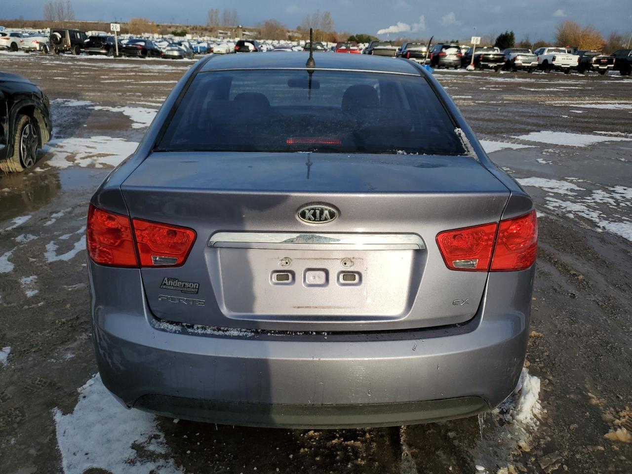2010 KIA FORTE