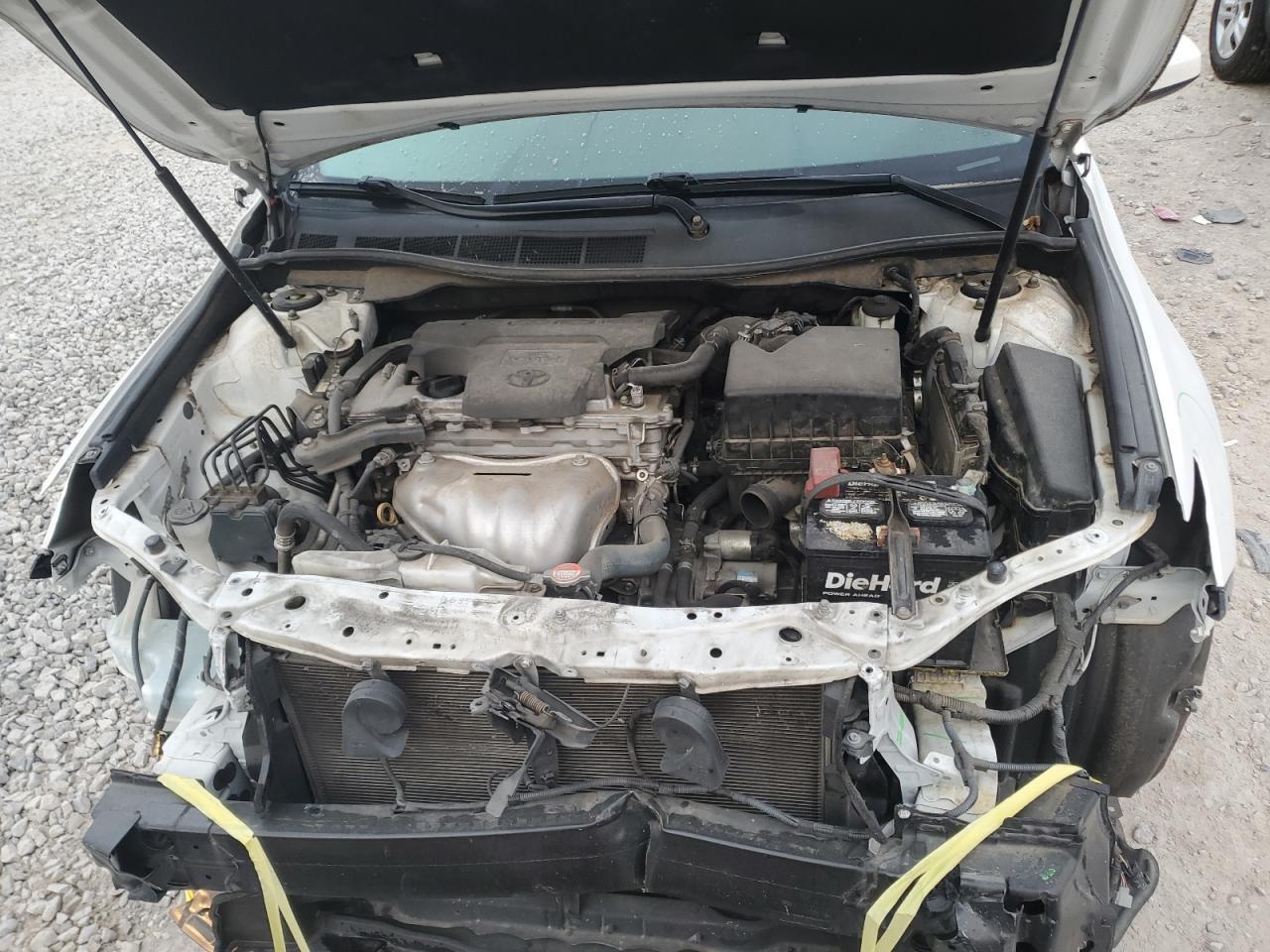 2016 TOYOTA CAMRY