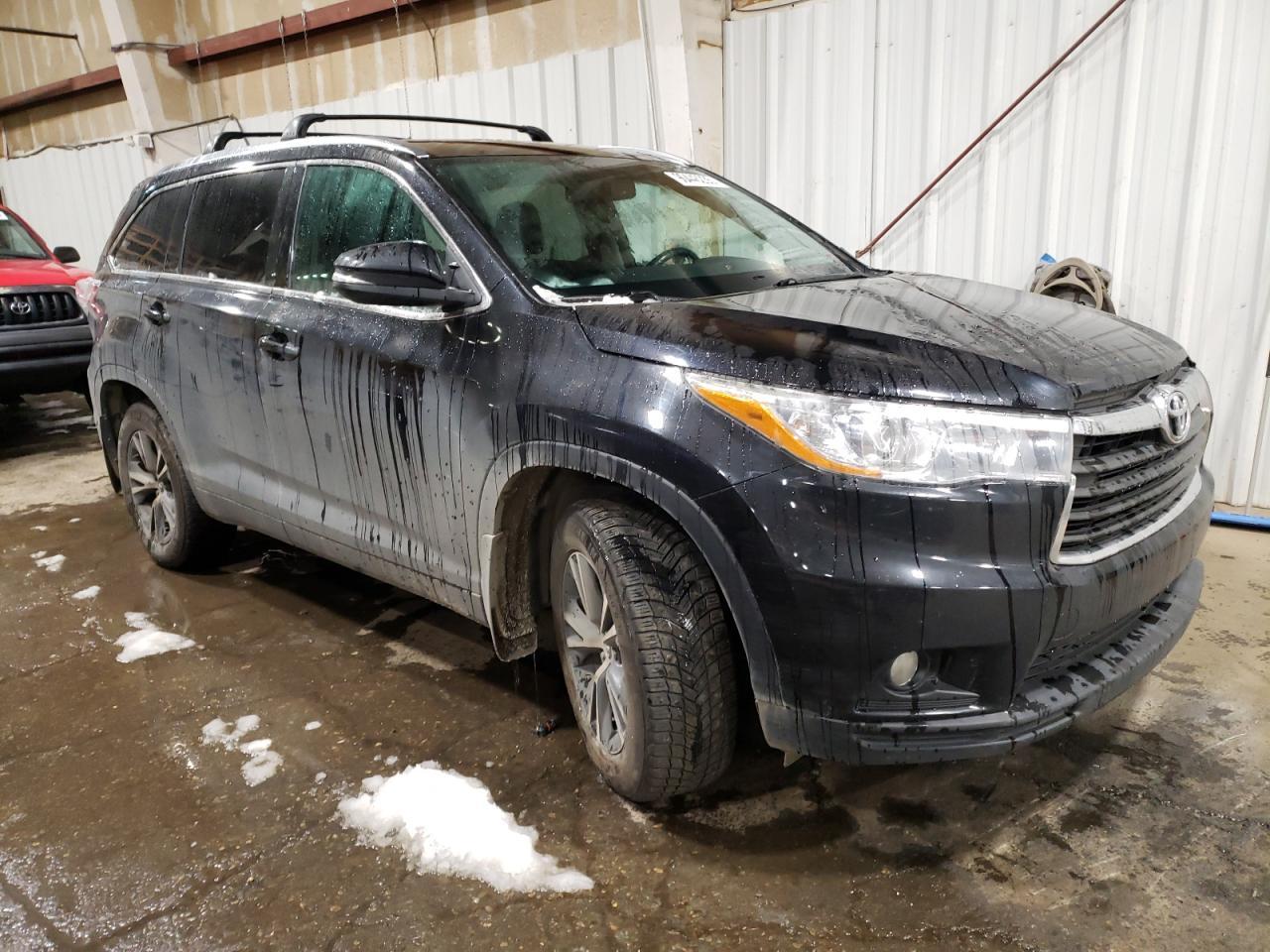 2016 TOYOTA HIGHLANDER