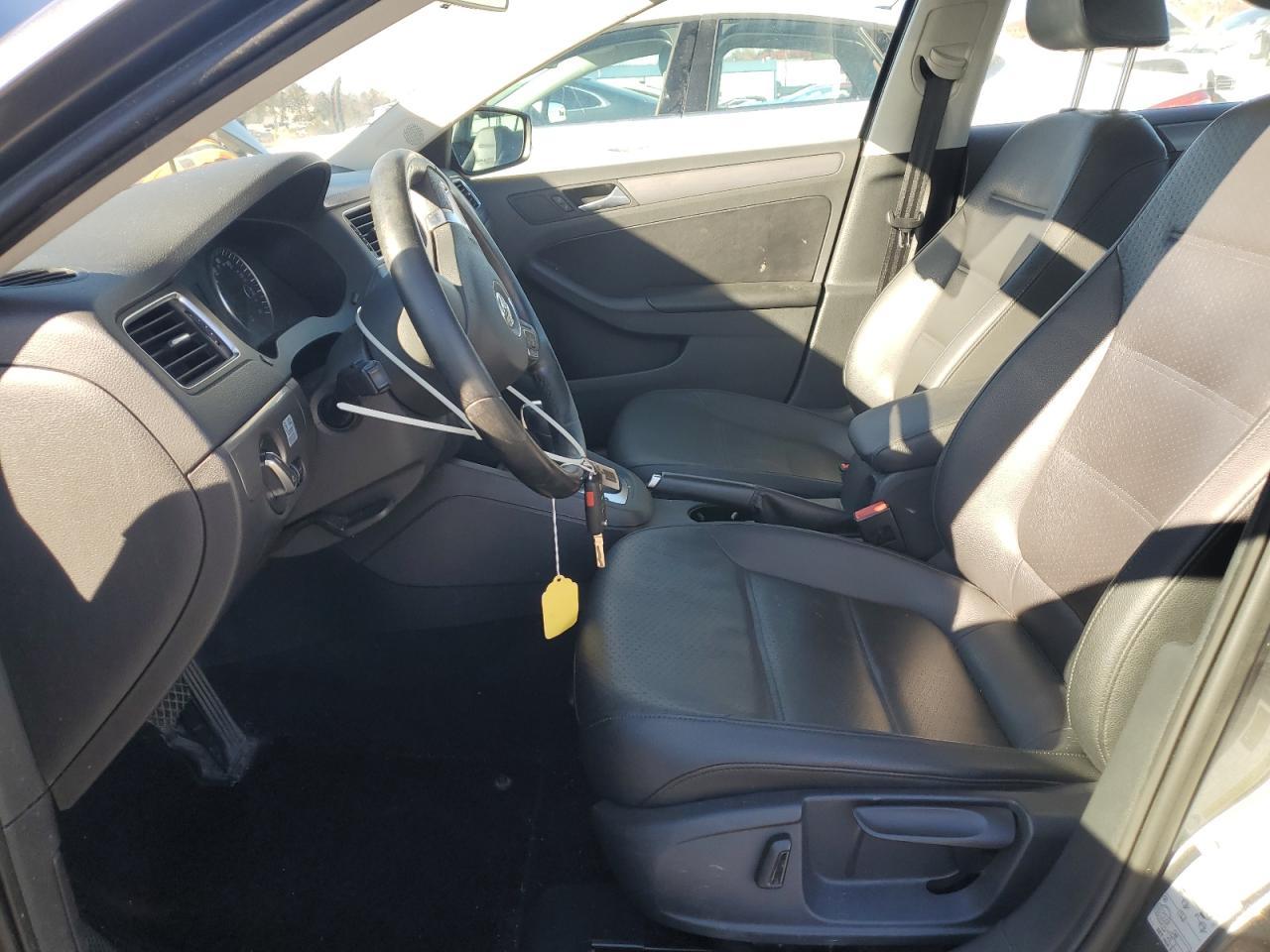 2013 VOLKSWAGEN JETTA