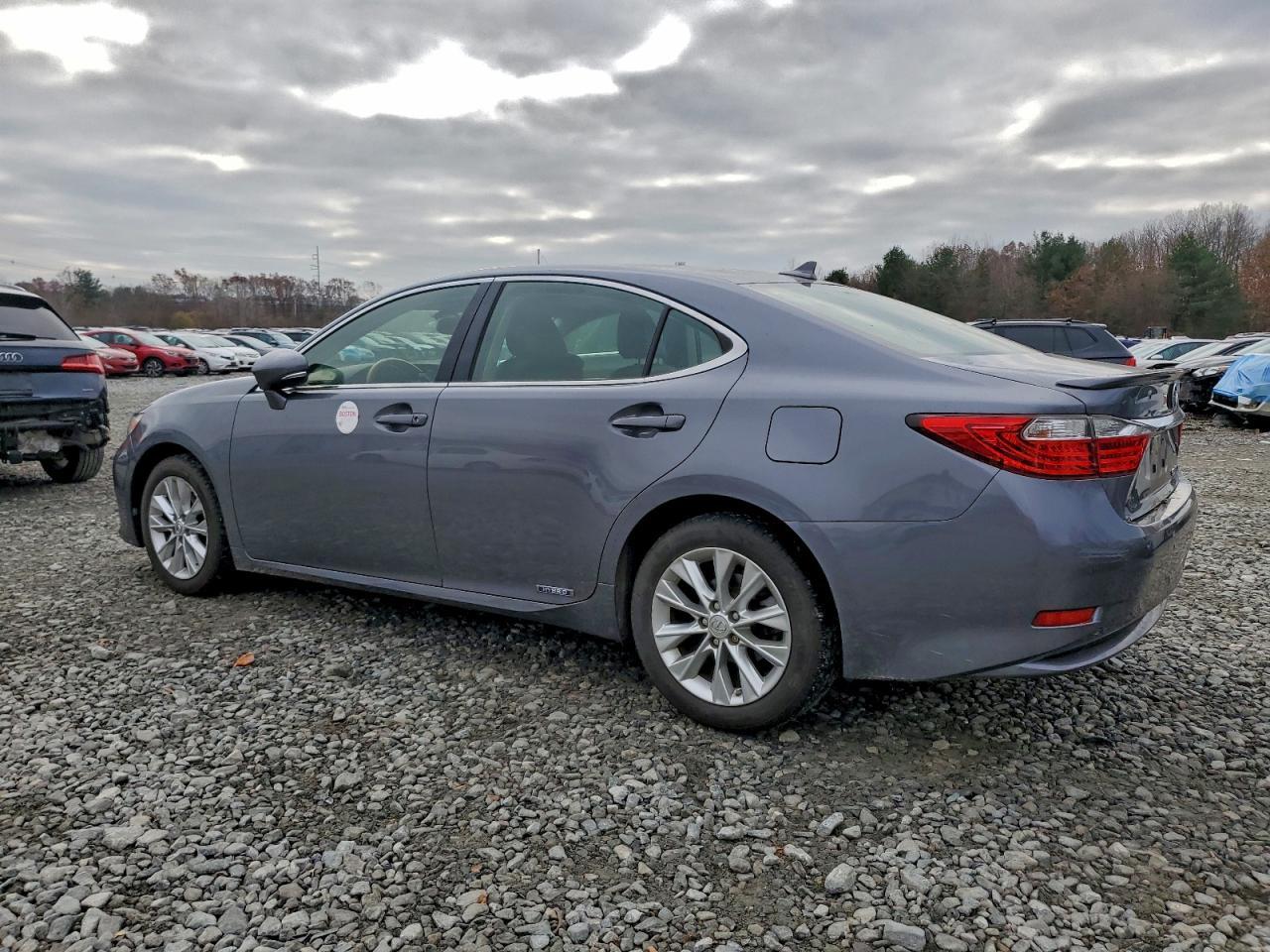 2013 LEXUS ES 300H