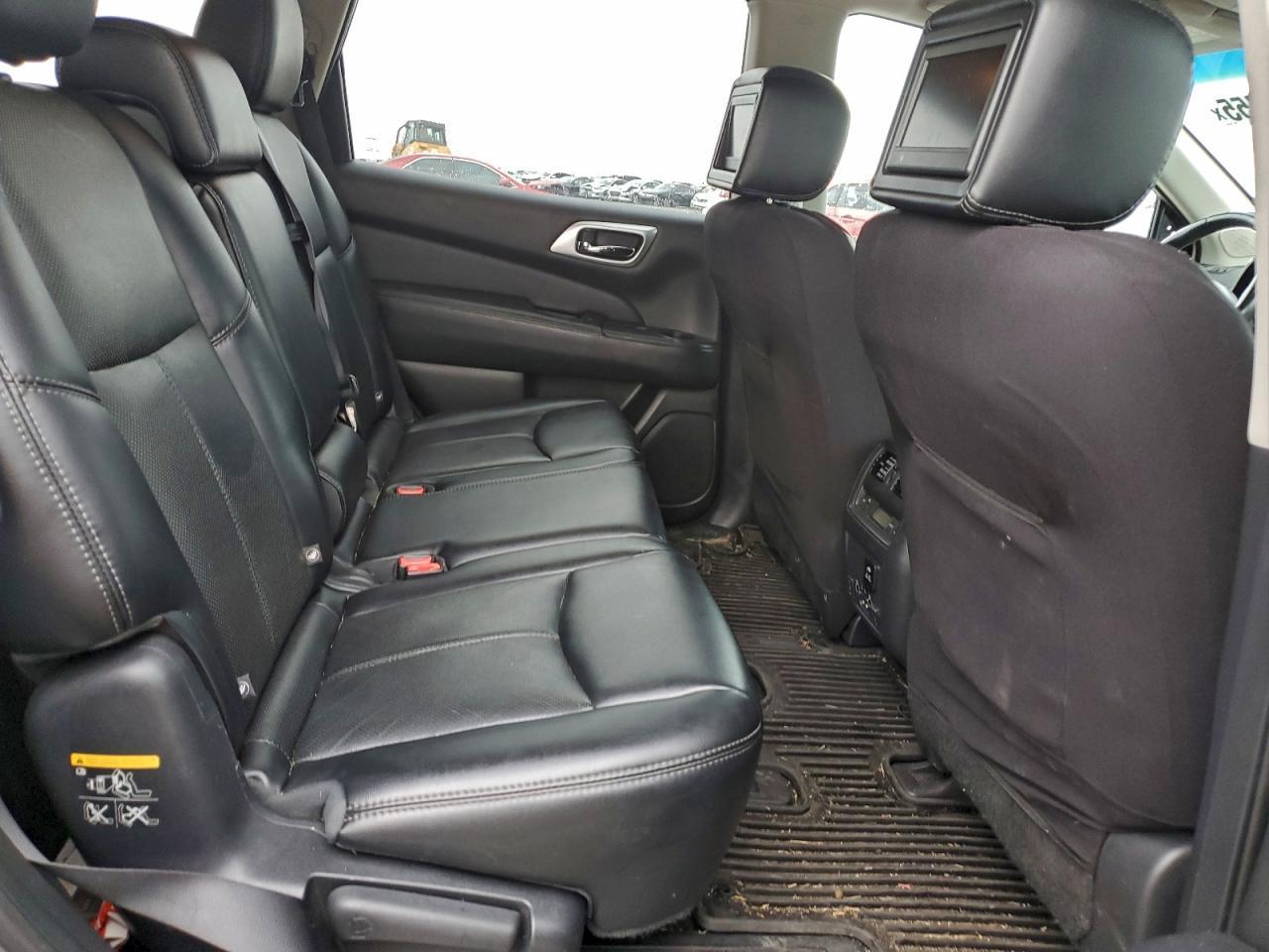 2015 NISSAN PATHFINDER