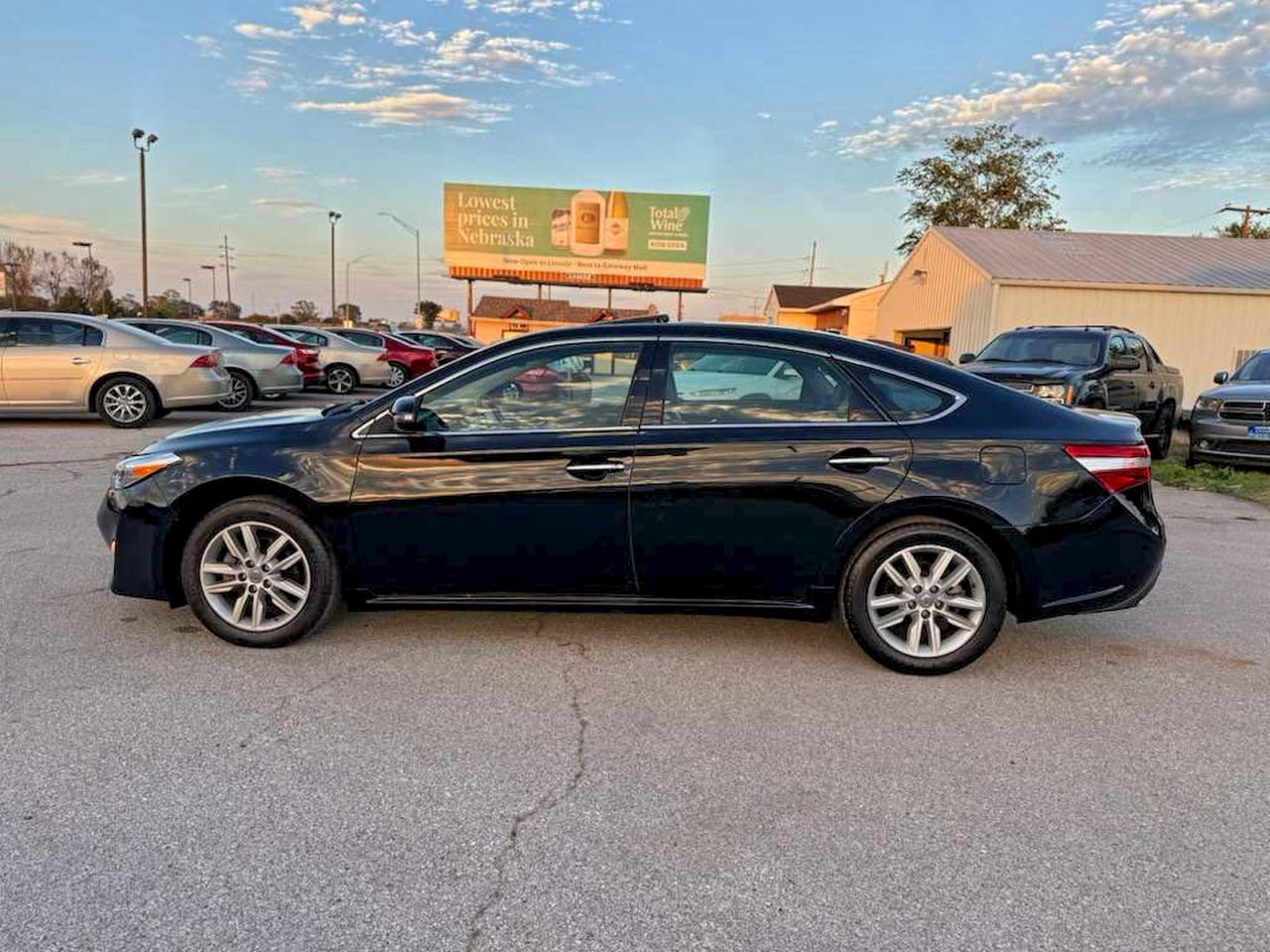 2014 TOYOTA Avalon