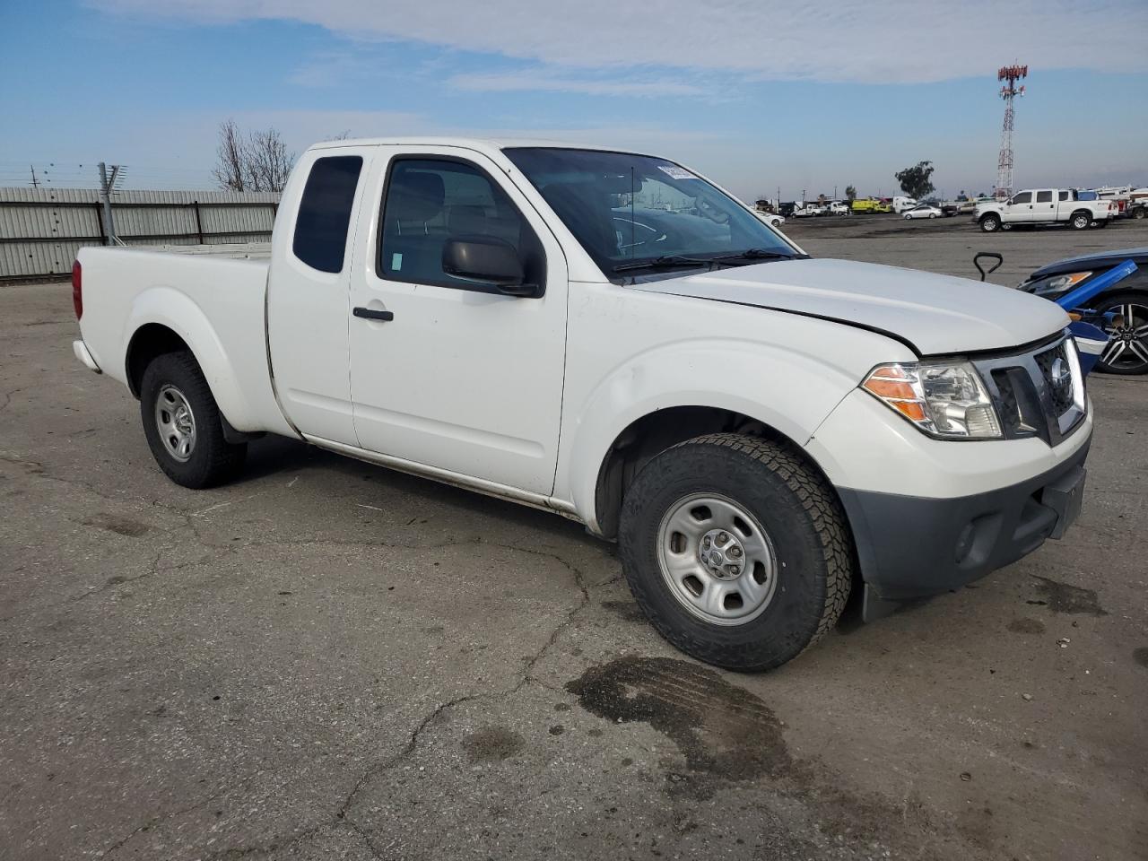 2015 NISSAN Frontier