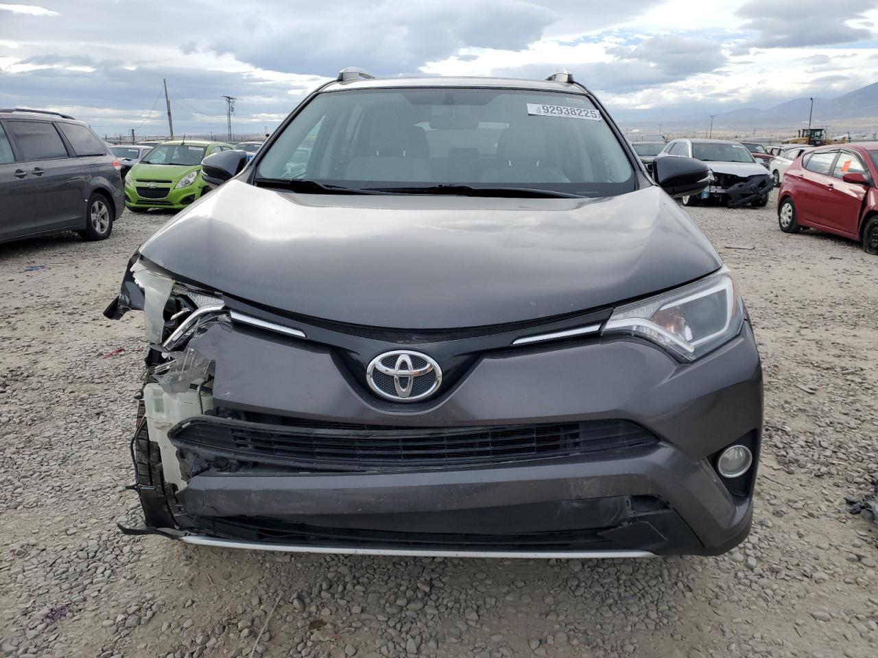 2016 TOYOTA RAV4