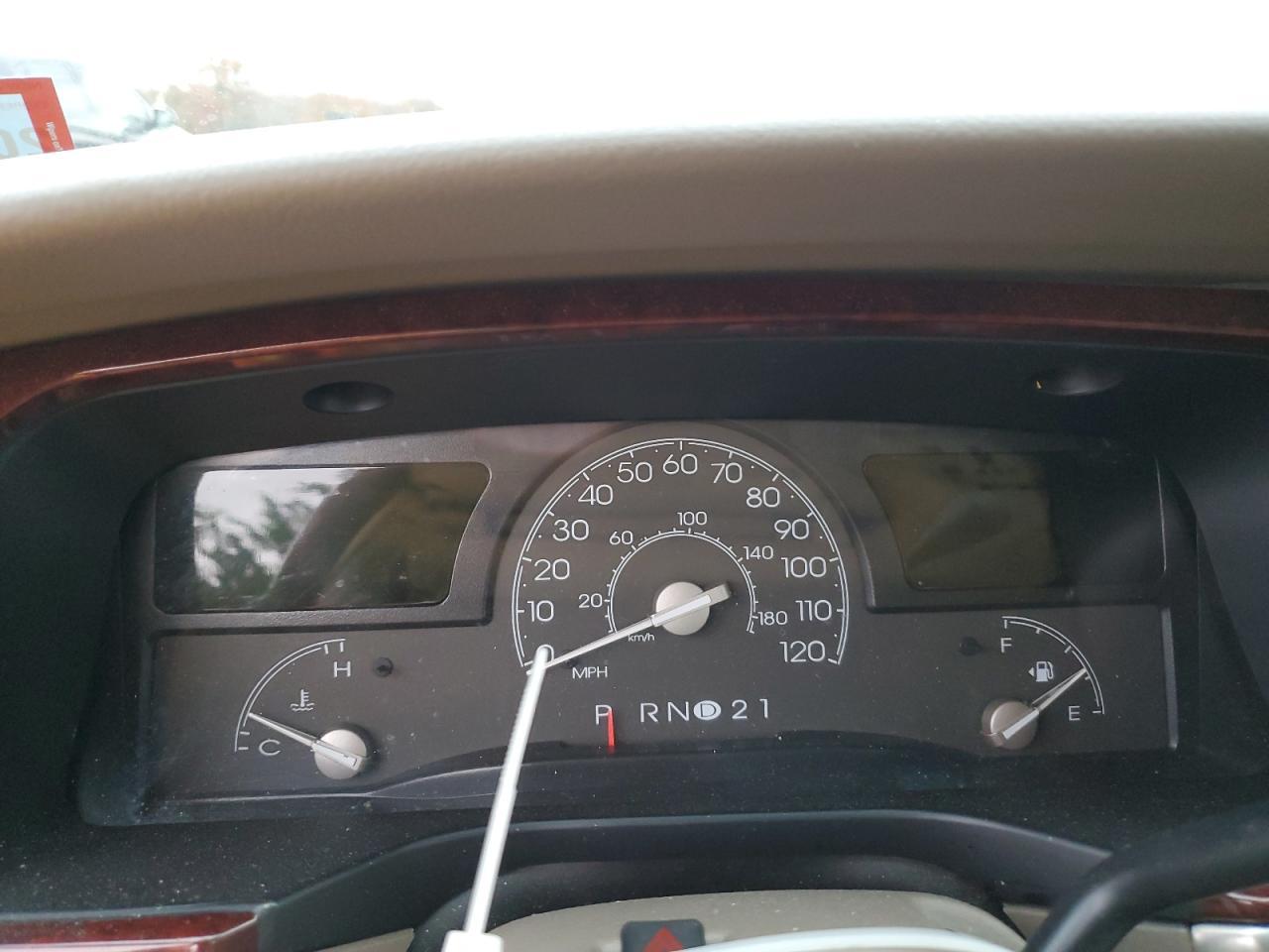 2003 LINCOLN Town Car