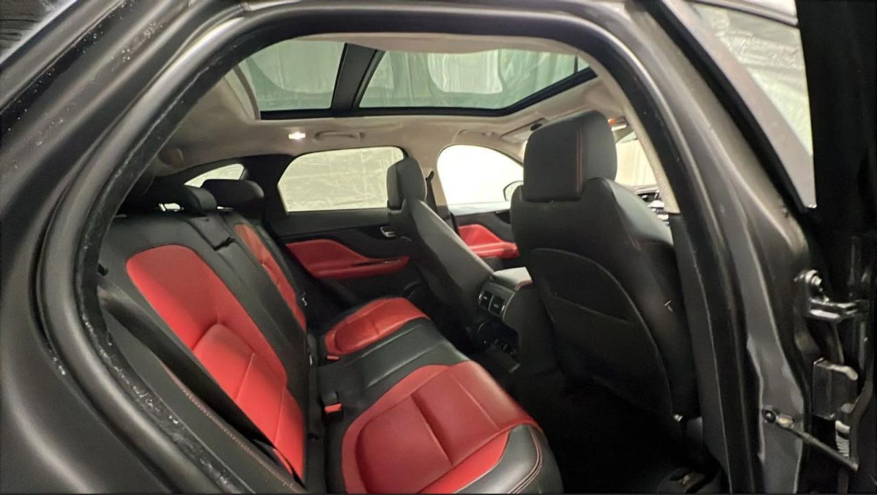 2019 JAGUAR F-Pace