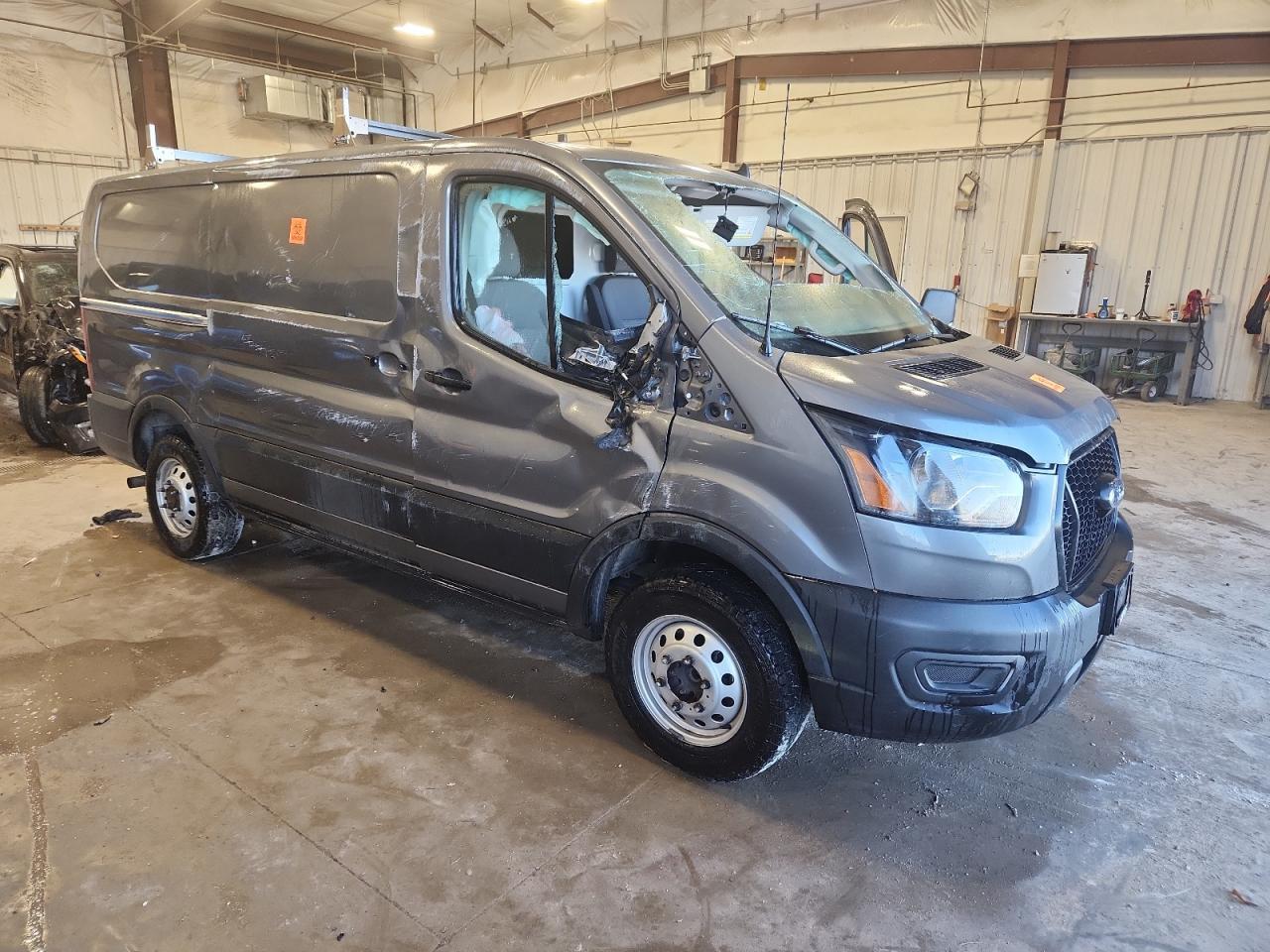 2022 FORD Transit