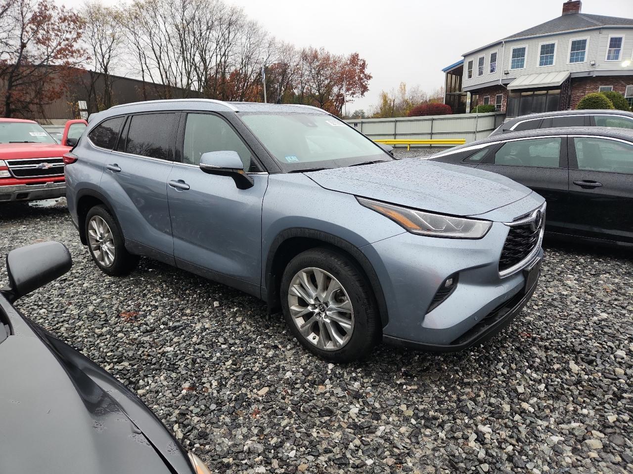 2022 TOYOTA HIGHLANDER