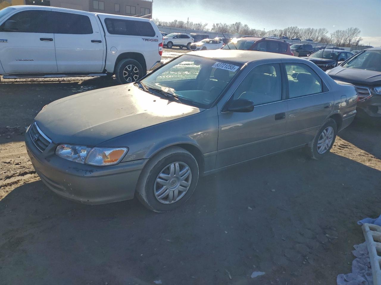 2001 TOYOTA CAMRY