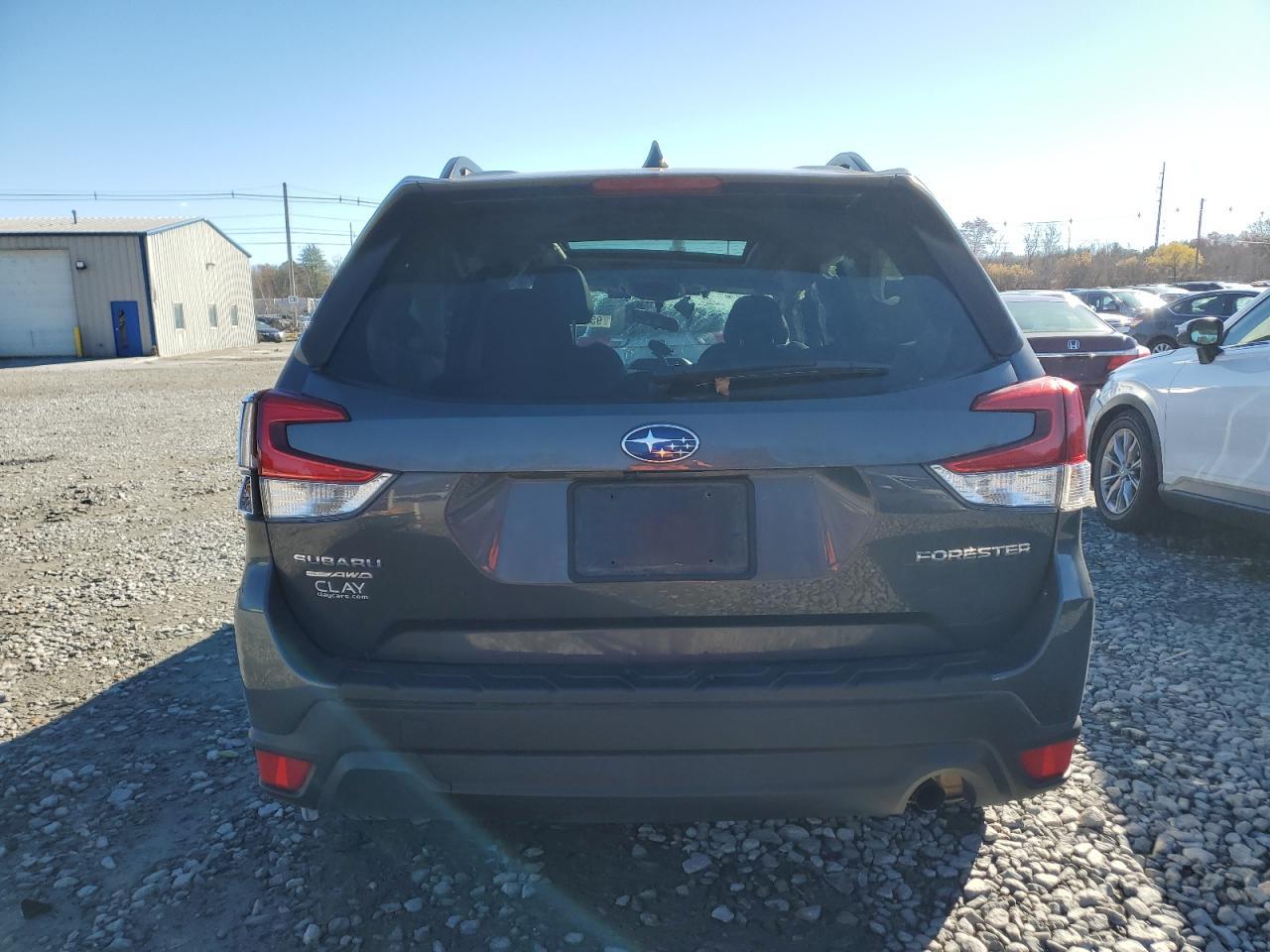 2023 SUBARU FORESTER