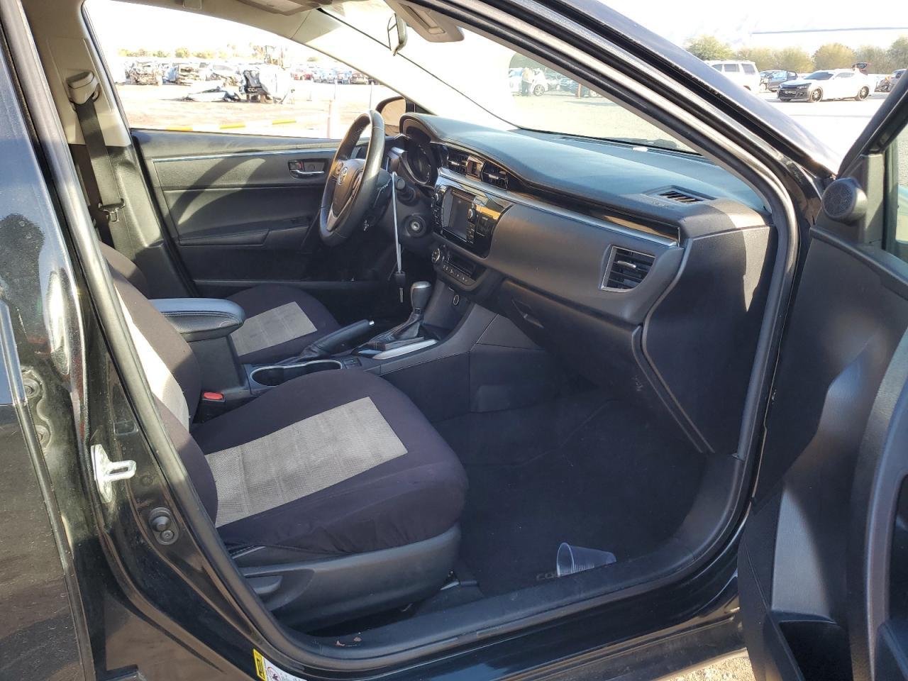 2016 TOYOTA COROLLA