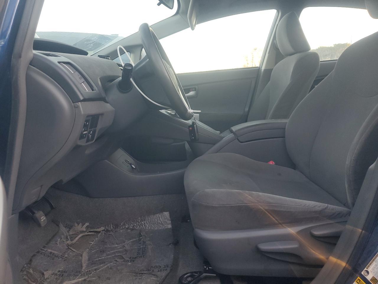 2011 TOYOTA PRIUS