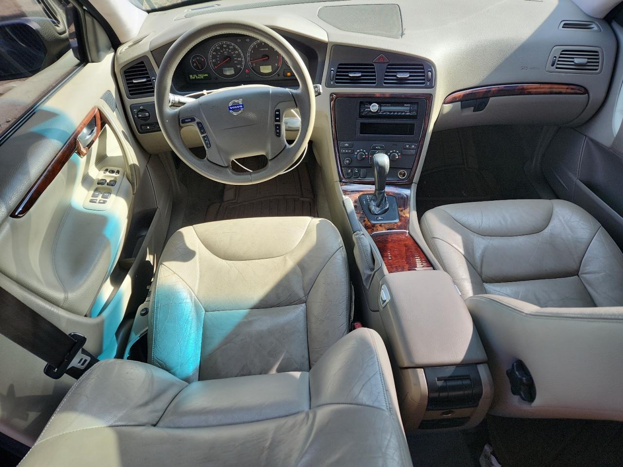 2007 VOLVO V70