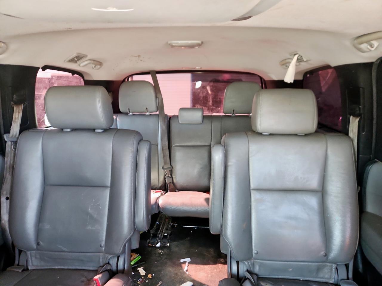 2013 TOYOTA Sequoia