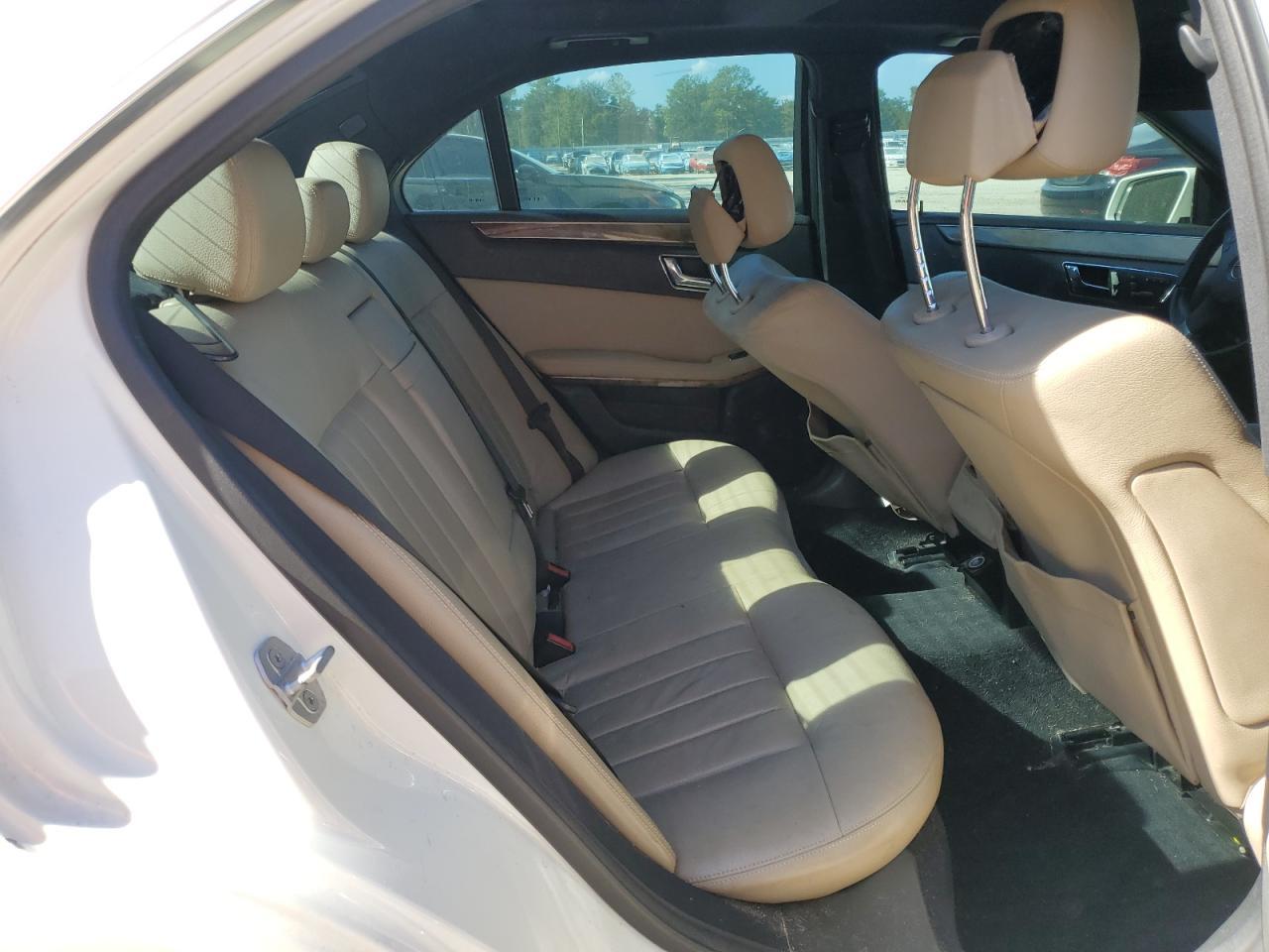 2010 MERCEDES-BENZ E-Class