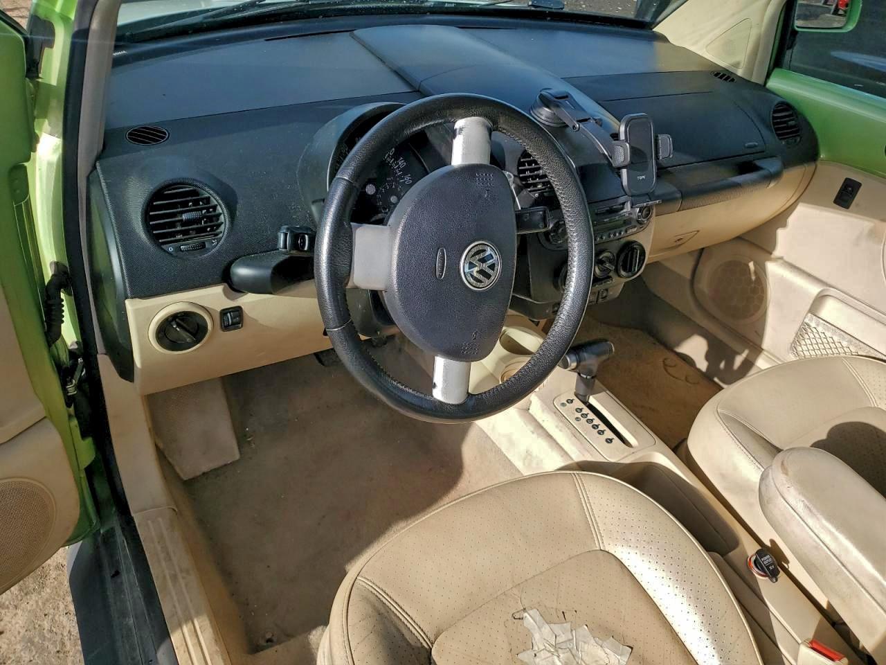 2000 VOLKSWAGEN Beetle