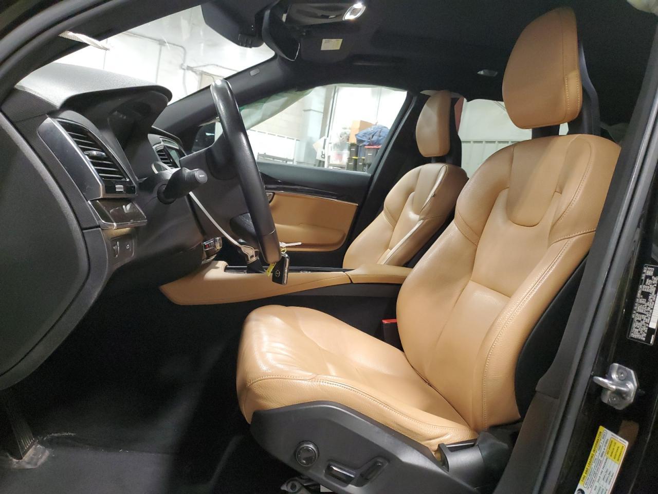 2018 VOLVO XC90