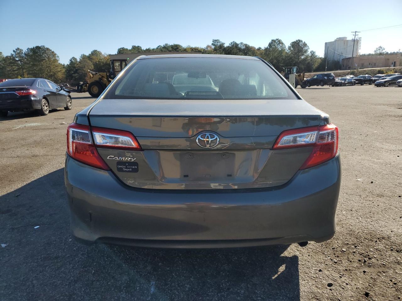 2014 TOYOTA CAMRY