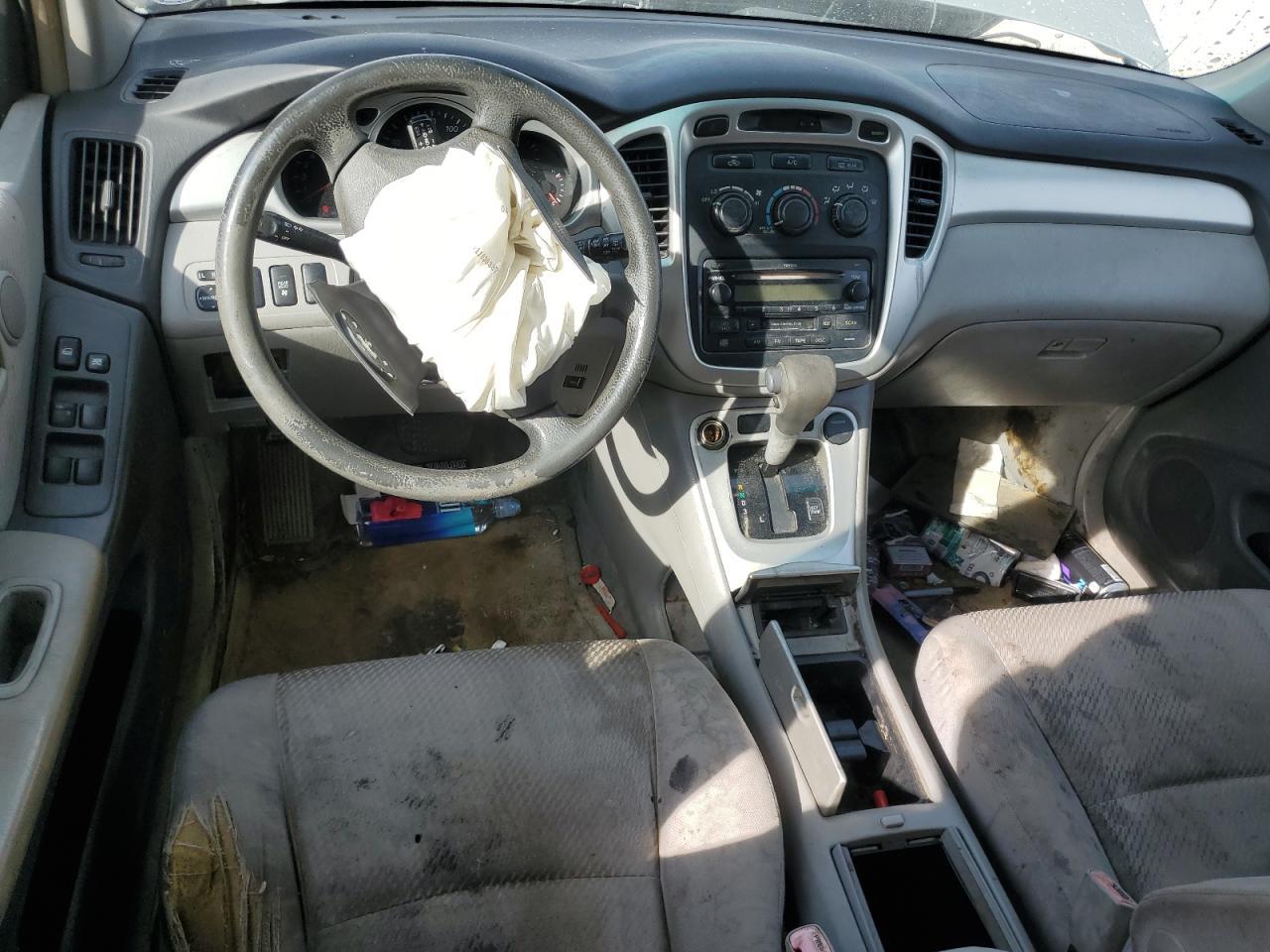 2004 TOYOTA HIGHLANDER