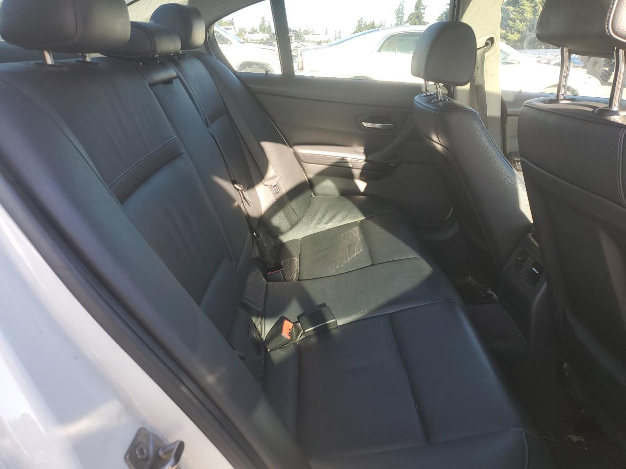 2011 BMW 3 SERIES