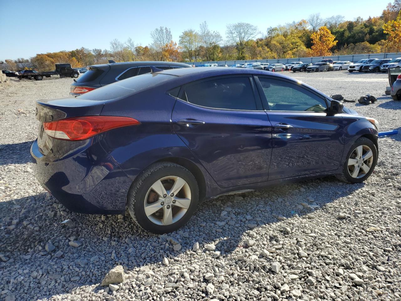 2012 HYUNDAI ELANTRA