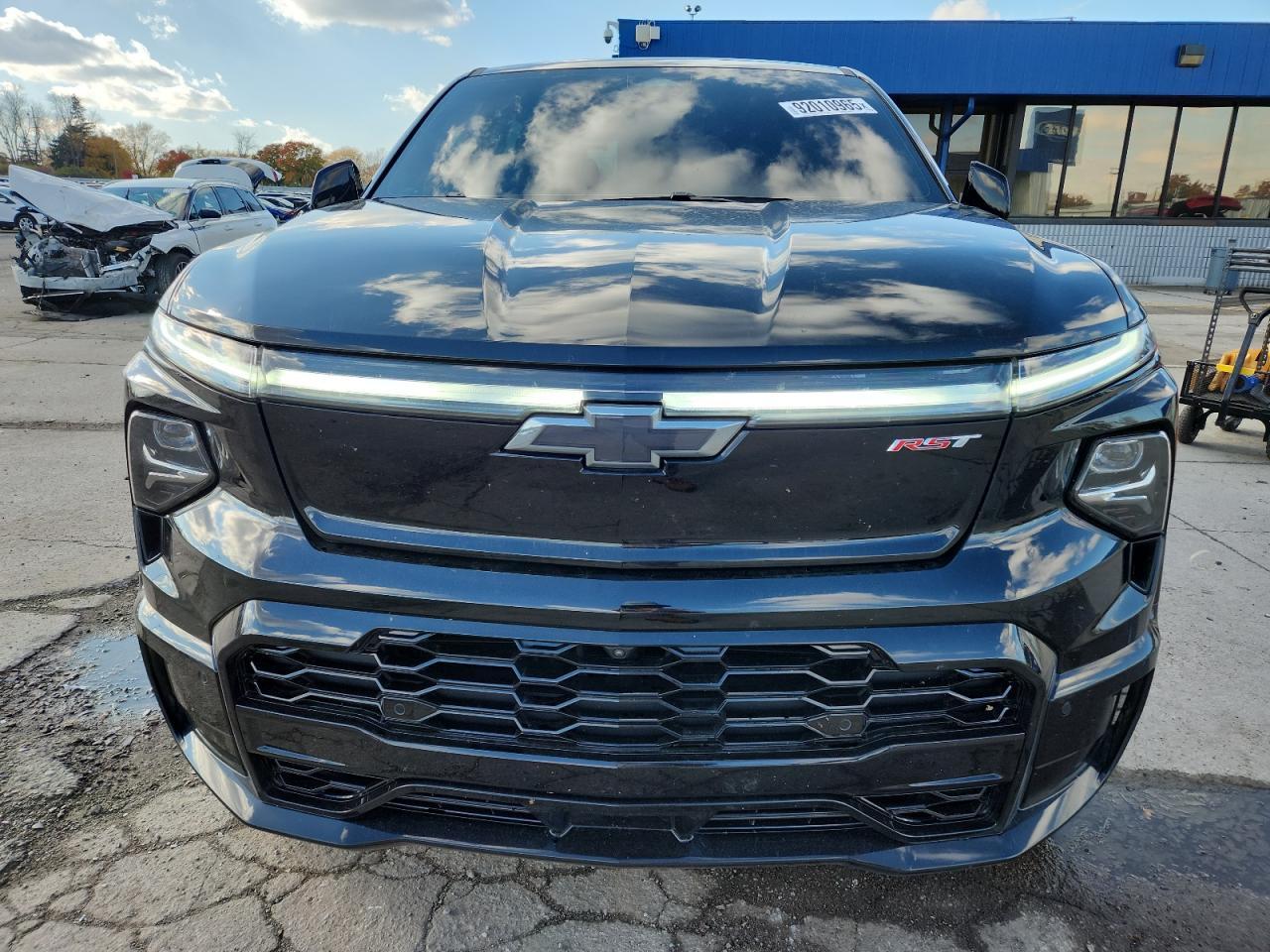 2024 CHEVROLET Silverado