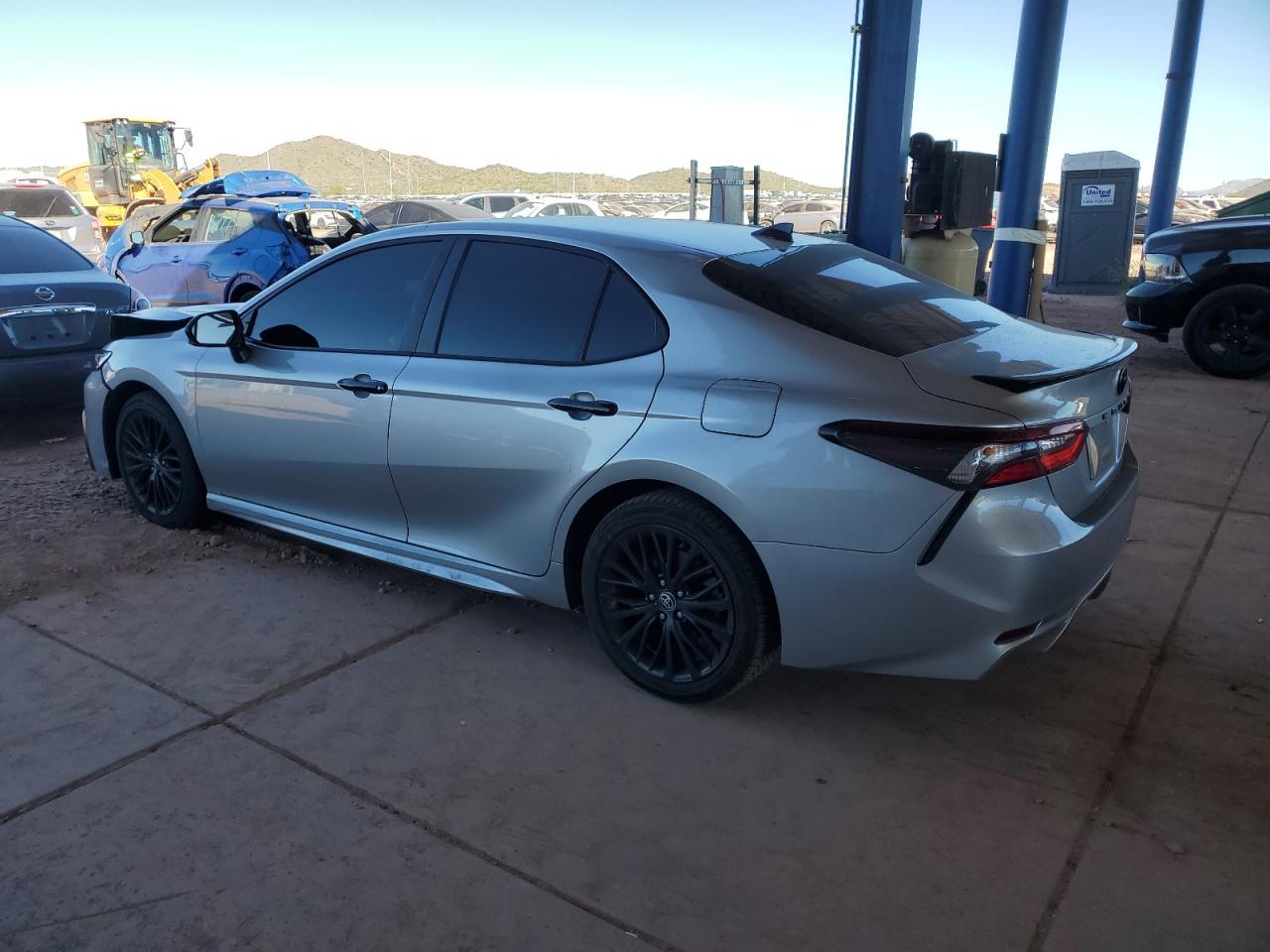 2022 TOYOTA CAMRY