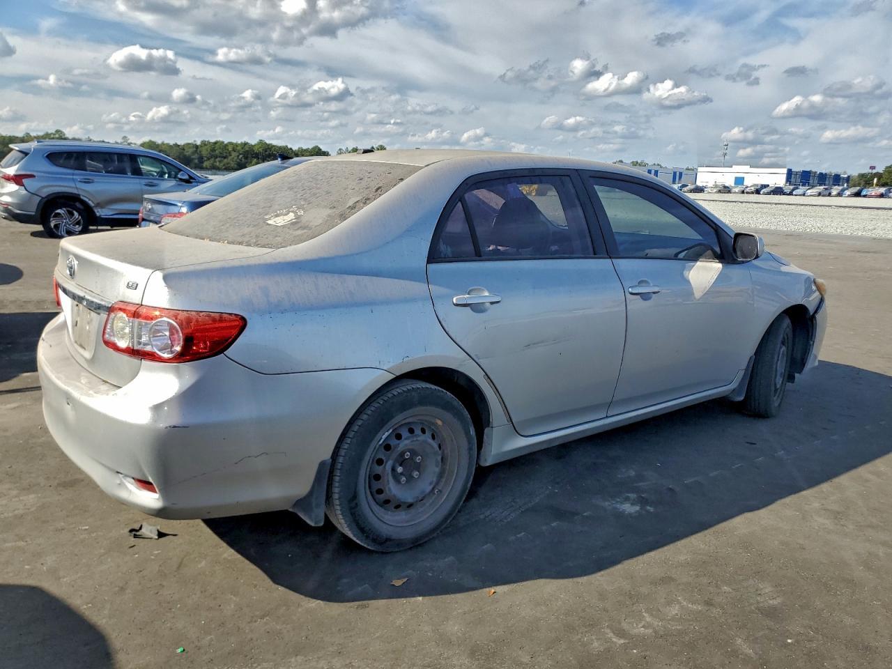 2011 TOYOTA COROLLA