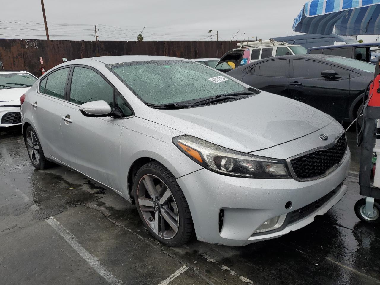 2017 KIA FORTE