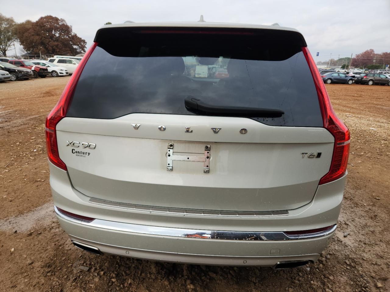 2021 VOLVO XC90