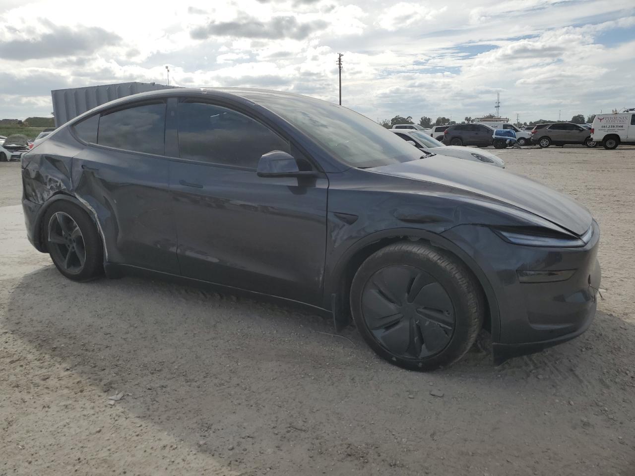 2026 TESLA MODEL Y