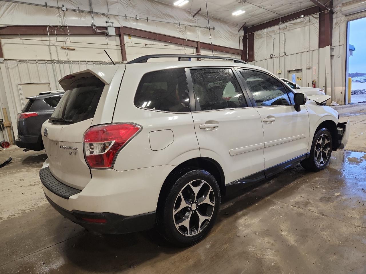 2014 SUBARU FORESTER
