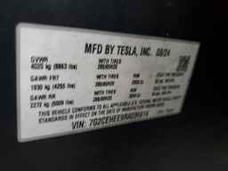 2024 TESLA Cybertruck