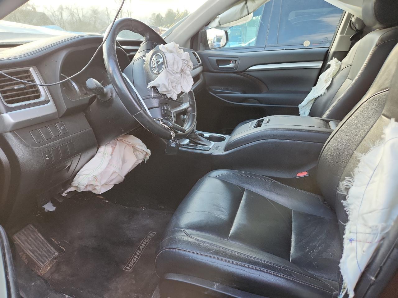 2015 TOYOTA HIGHLANDER