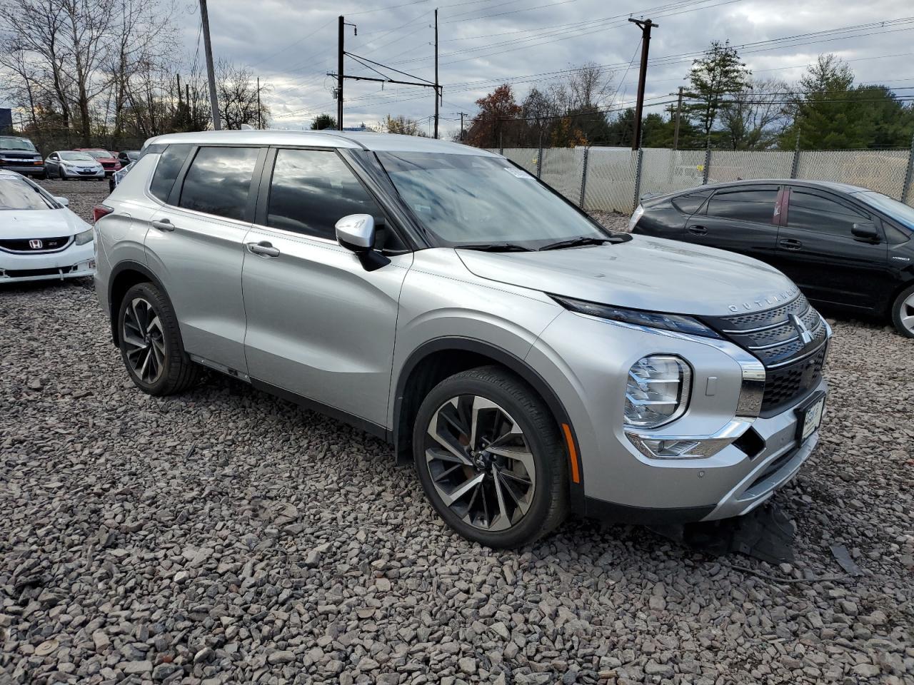 2024 MITSUBISHI outlander