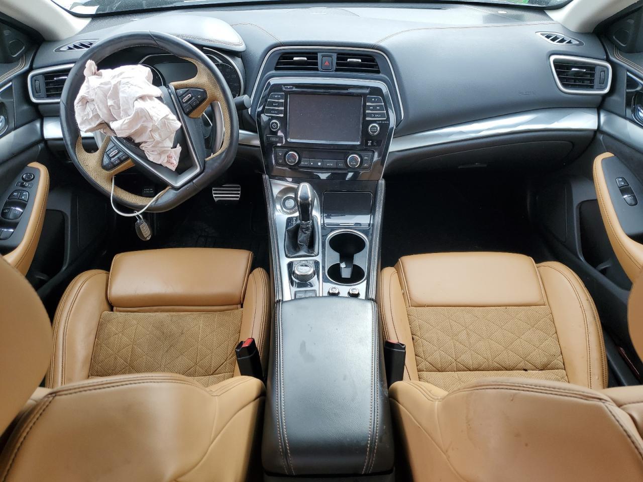 2016 NISSAN Maxima