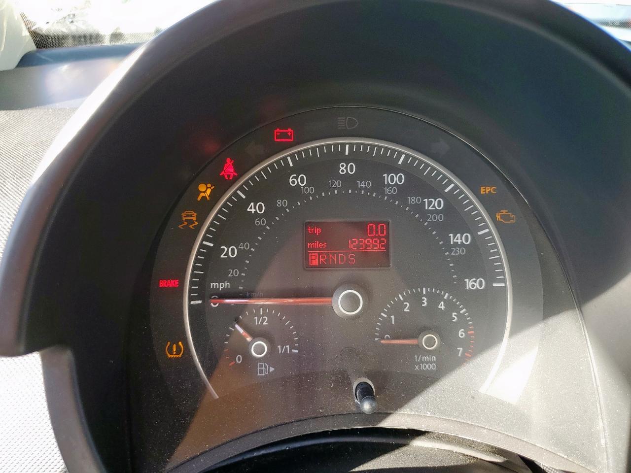 2009 VOLKSWAGEN Beetle