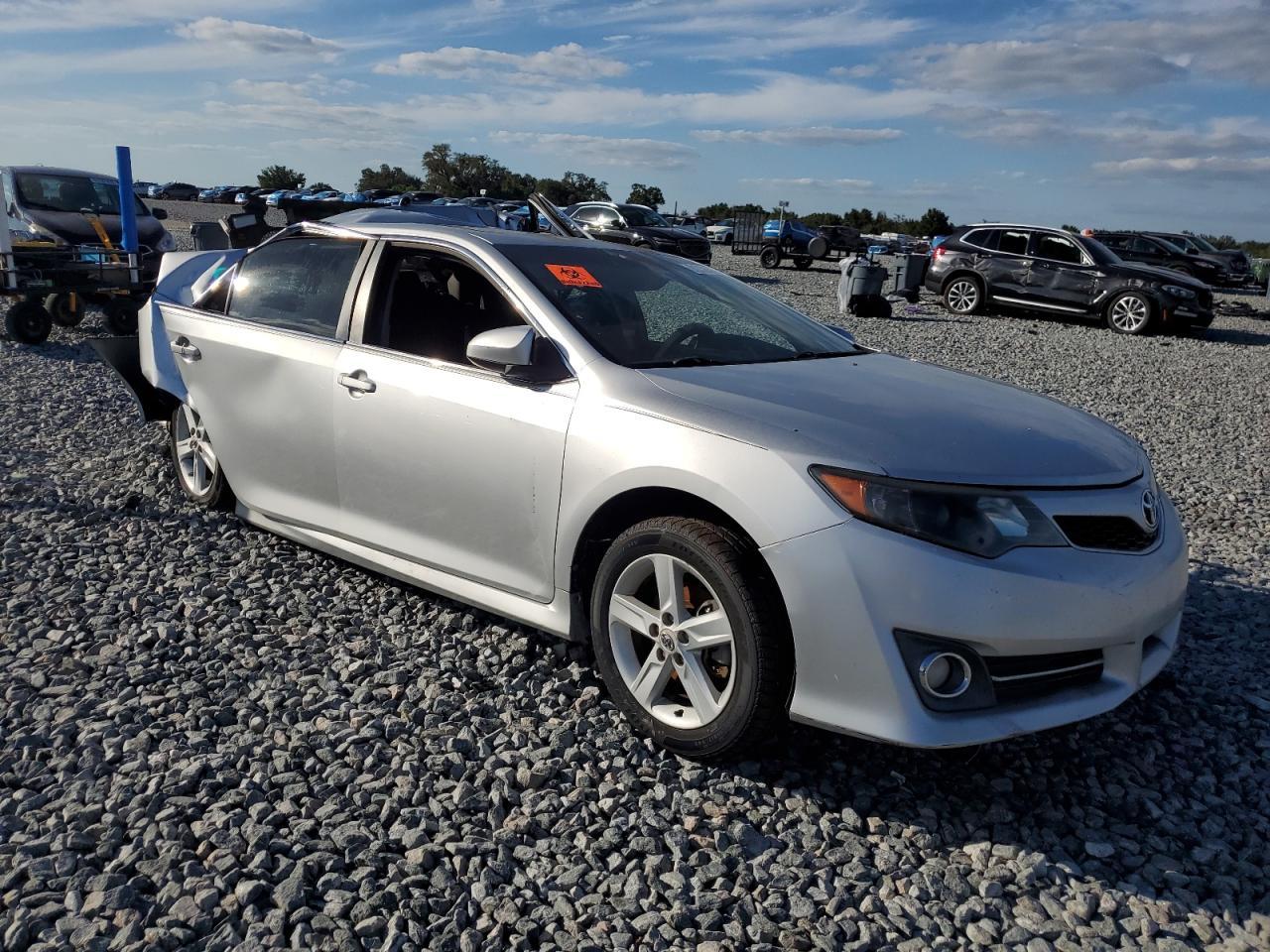 2013 TOYOTA CAMRY