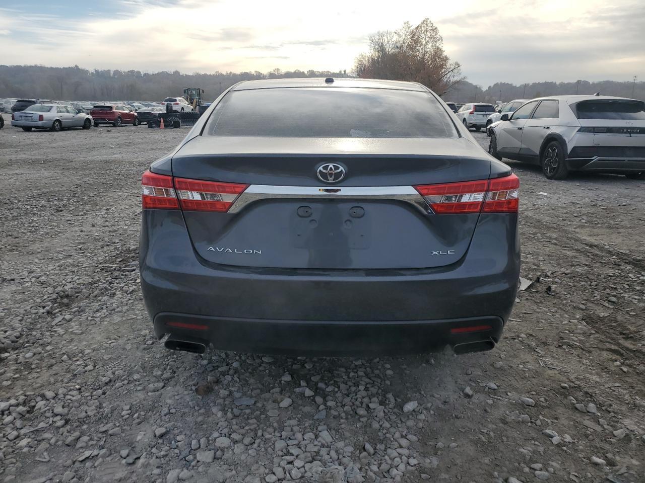 2015 TOYOTA Avalon