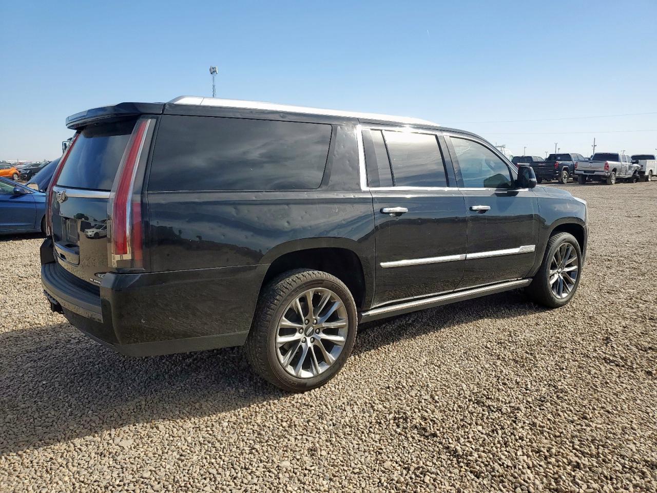 2017 CADILLAC Escalade ESV