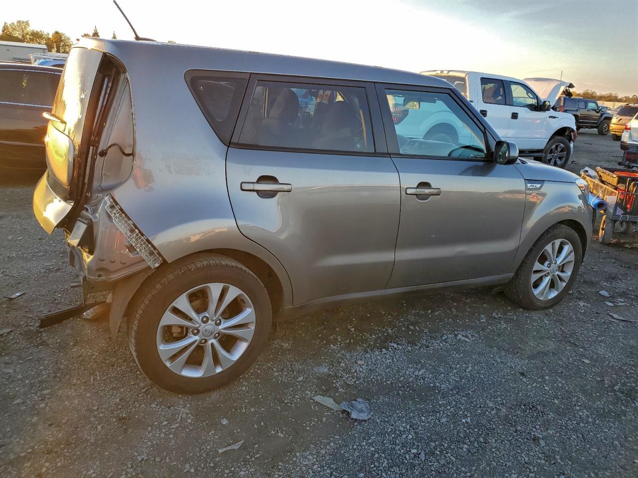 2015 KIA SOUL