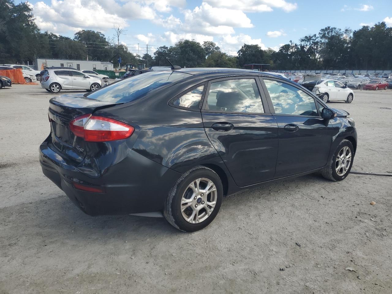 2014 FORD Fiesta