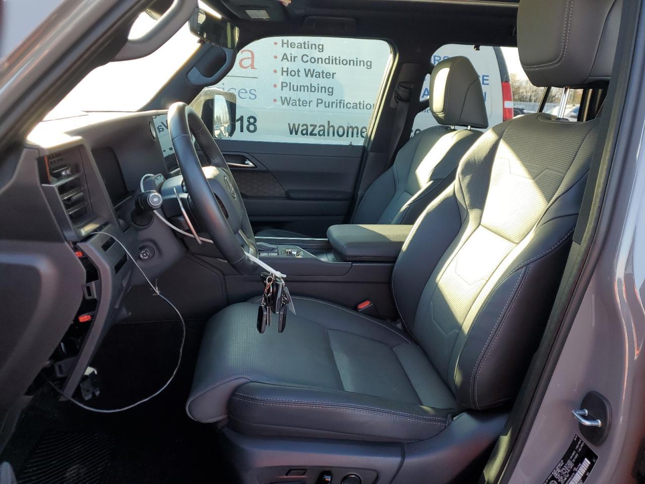 2024 LEXUS GX 550