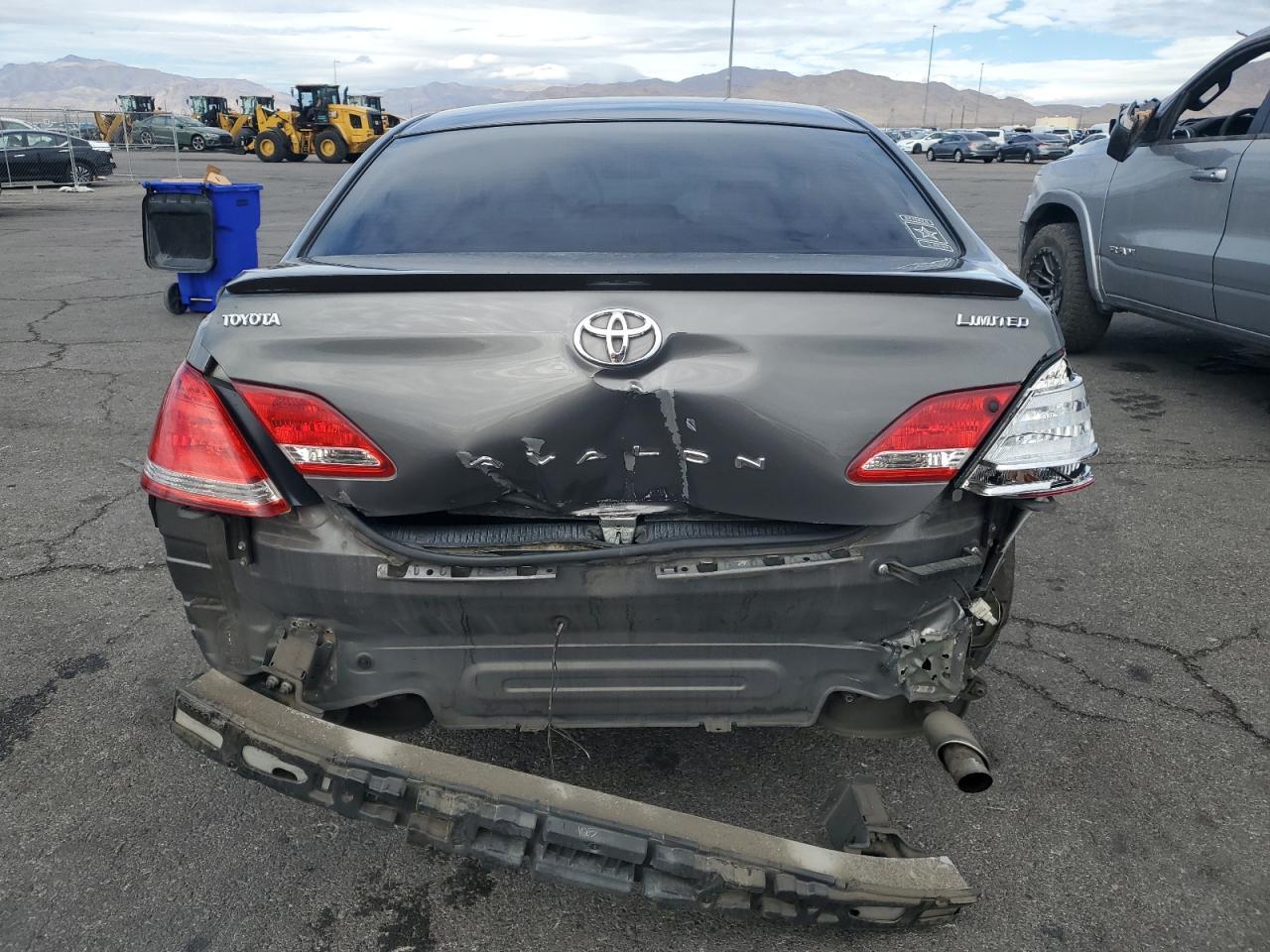 2007 TOYOTA Avalon