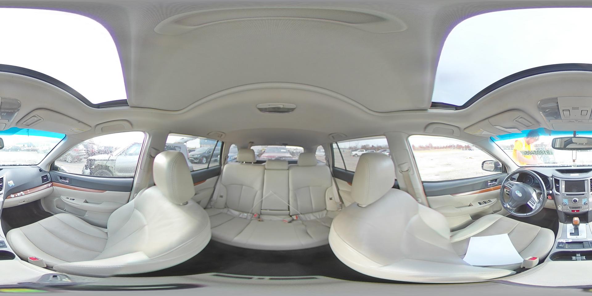 2013 SUBARU Outback