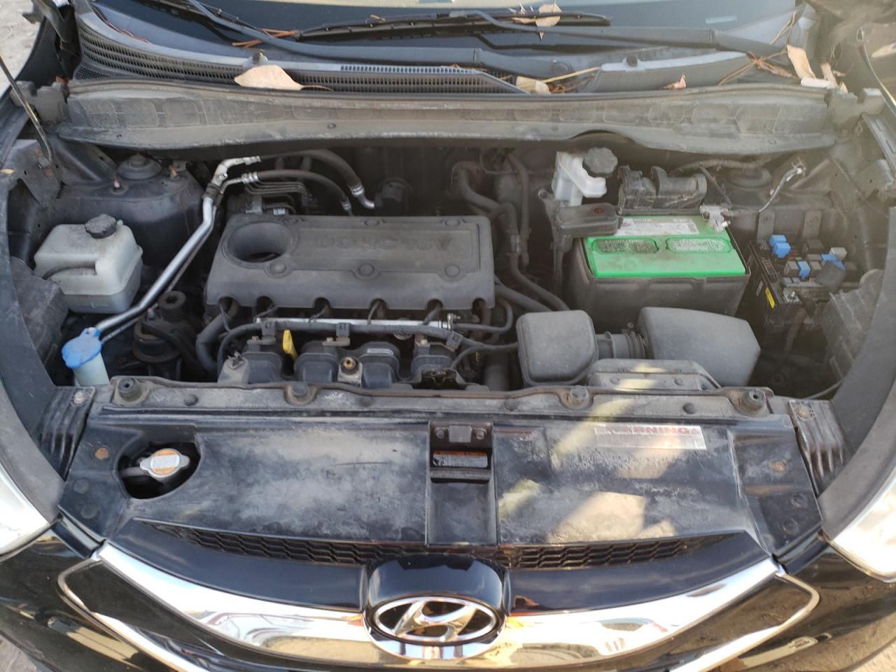 2011 HYUNDAI TUCSON