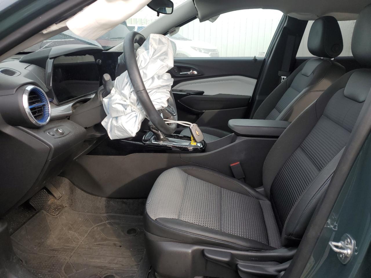 2025 CHEVROLET TRAX