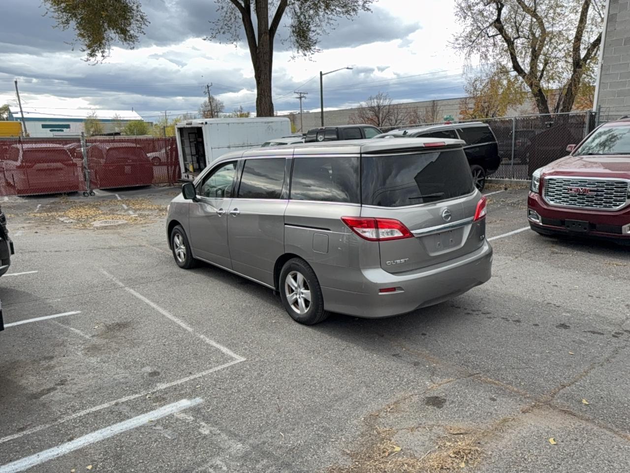 2012 NISSAN Quest